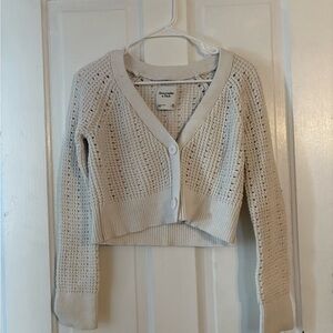 Abercrombie & Fitch Cream Women's Sweater